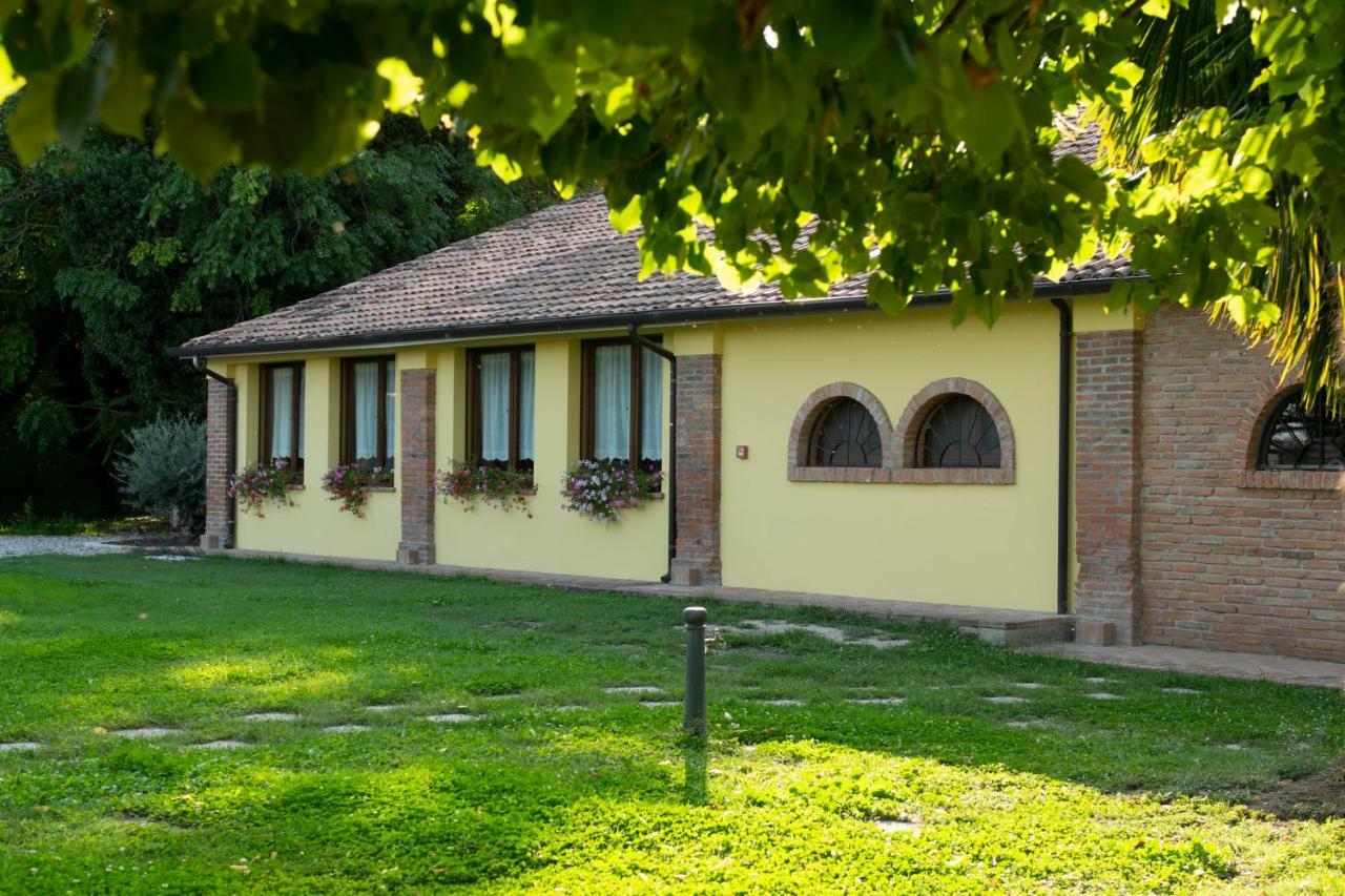 Agriturismo La Bicocca Sermide Exterior foto